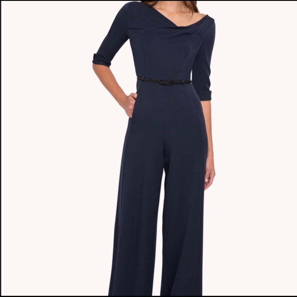 |NEW|Black Halo 3/4 Sleeve Jackie Jumpsuit
